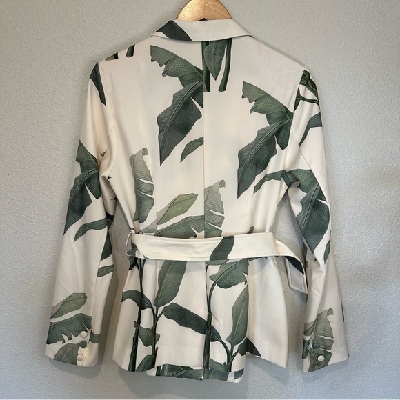 618 Palm Print Belted Blazer Jacket - Picture 11 of 16